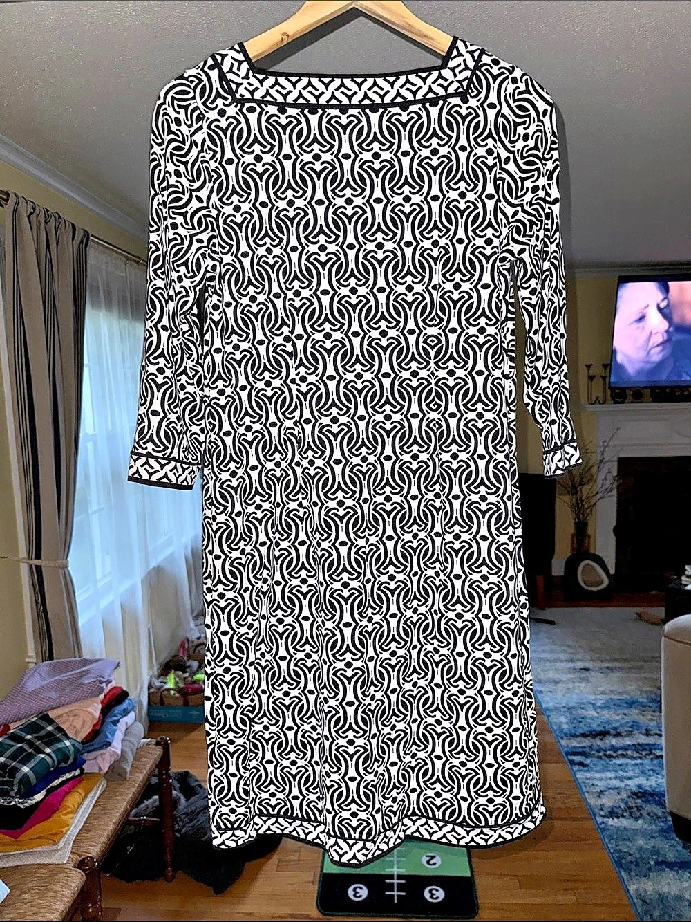 Talbots Geometric Print Shift Dress Mini Dress in Black & White Size Medium